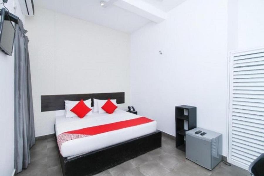 Kings Gate Airport Transit Hotel Катунаяка Экстерьер фото
