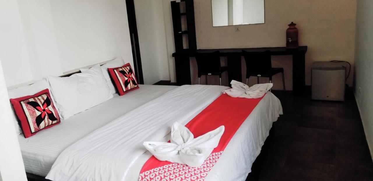 Kings Gate Airport Transit Hotel Катунаяка Экстерьер фото