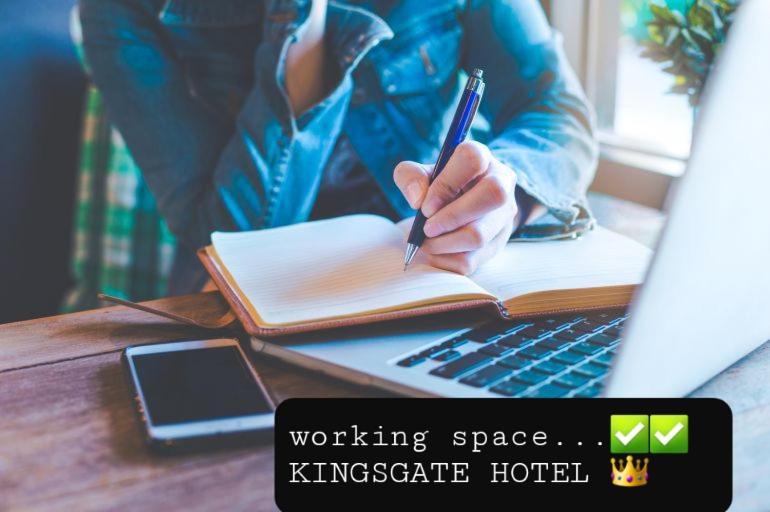 Kings Gate Airport Transit Hotel Катунаяка Экстерьер фото