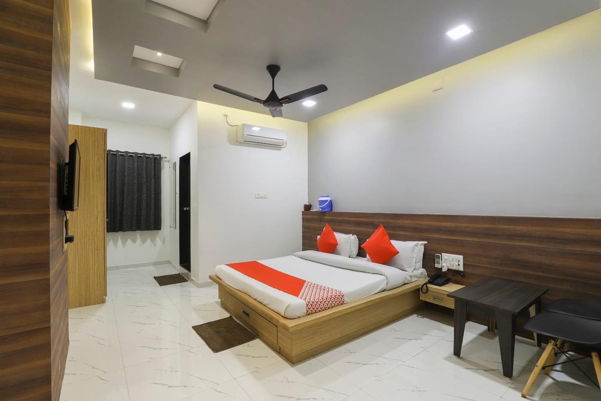 Kings Gate Airport Transit Hotel Катунаяка Экстерьер фото